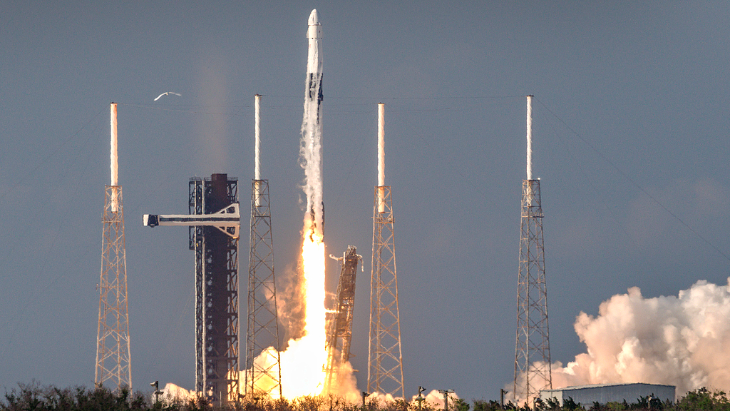 La mission SpaceX CRS-34 de la NASA décolle à bord d'un vaisseau spatial cargo Dragon sur une fusée Falcon 9 depuis la station spatiale de Cap Canaveral, en Floride, aux États-Unis, le 15 mai 2026. /VCG