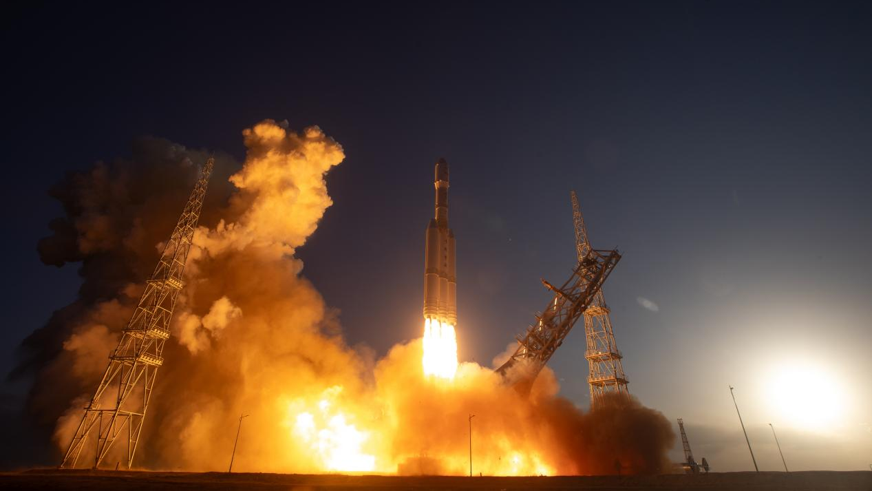 Une fusée Lijian-2 décolle d'une zone pilote d'innovation aérospatiale commerciale dans le nord-ouest de la Chine, le 30 mars 2026. /China Media Group
