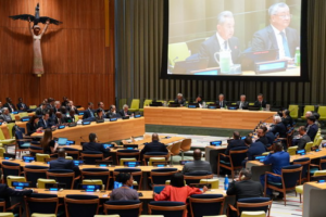 Le ministre chinois des Affaires étrangères appelle à améliorer la gouvernance mondiale lors d&rsquo;une réunion de l&rsquo;ONU