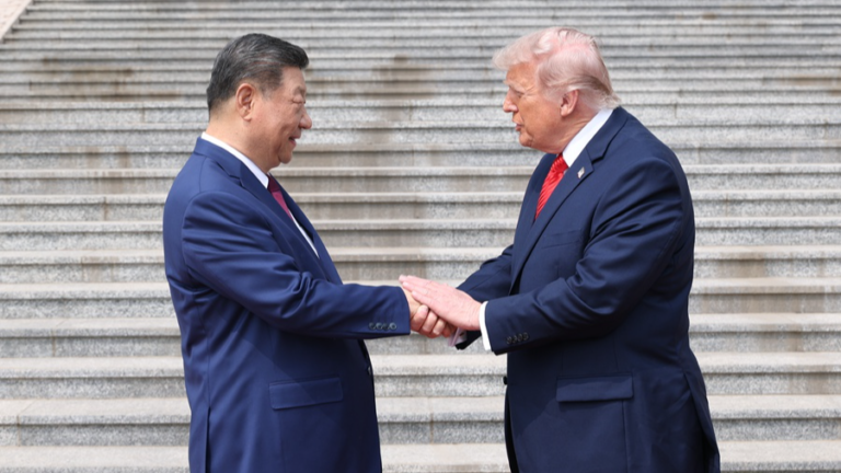 Le nouveau positionnement des relations sino-américaines envoie un signal de stabilité (experts)