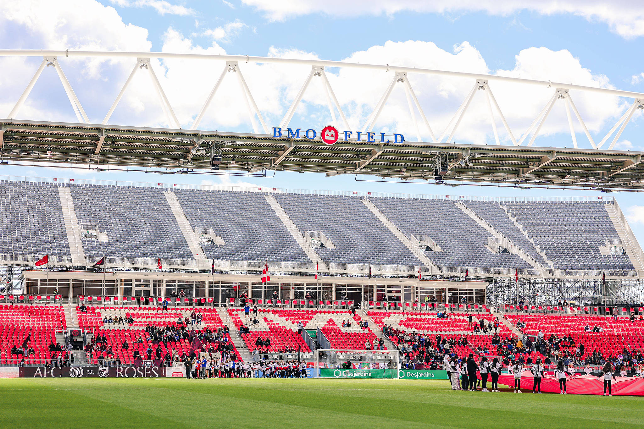 Une vue générale du BMO Field (qui sera connu sous le nom de Stade de Toronto lors de la Coupe du Monde de la FIFA 2026) avant un match de la Super League du Nord entre l'AFC Toronto et le Montreal Roses FC à Toronto, Ontario, Canada, le 10 mai 2026. /VCG