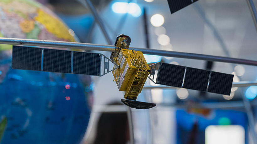 Une maquette du système de navigation par satellite BeiDou, ville de Xingtai, province du Hebei (nord de la Chine), le 24 avril 2025. /VCG