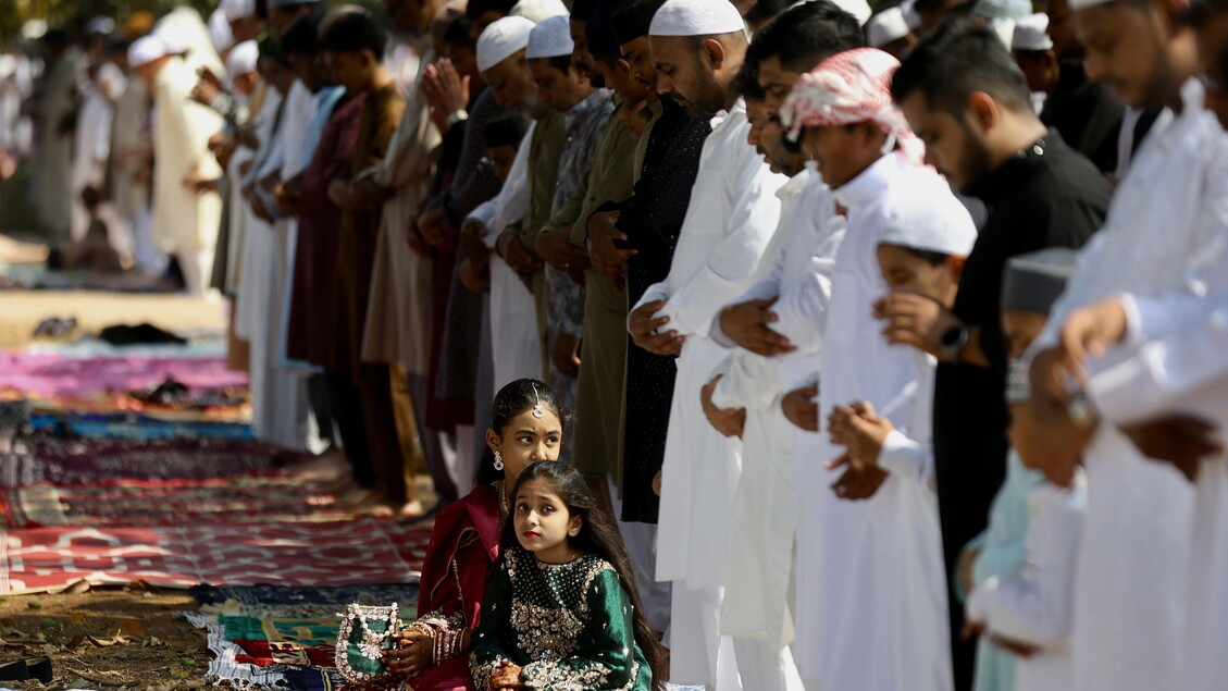 Tension in India over a ban on outdoor prayers for Muslims
