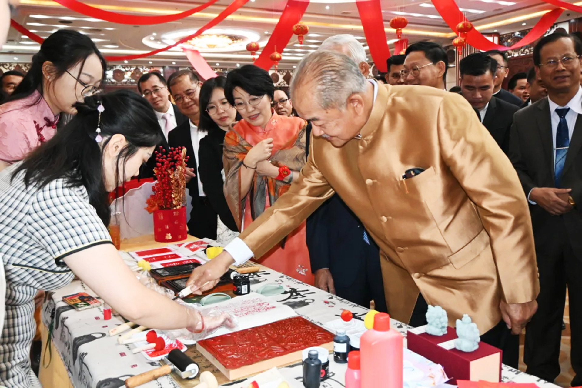 L'Institut Confucius de l'Université nationale du Laos organise des célébrations et des activités culturelles pour la Fête du Printemps 2025. /Site Internet de l'Institut Confucius
