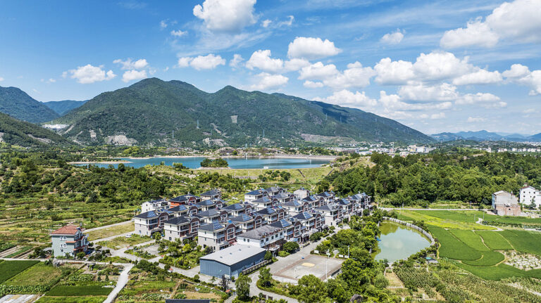 Une photo d'archive du comté de Xianju, l'un des exemples du Zhejiang 
