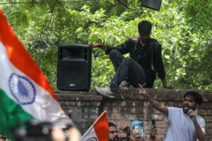 India, Cockroach Party returns to the streets for minister’s resignation