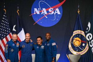 La NASA nomme des astronautes américains et italiens pour la mission lunaire Artemis III