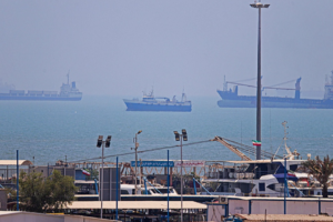Les États-Unis déclarent qu&rsquo;ils lèvent le blocus de l&rsquo;Iran et Téhéran dit qu&rsquo;il accélérera le transit d&rsquo;Ormuz