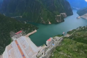 Une centrale hydroélectrique de classe mondiale entre en service dans le sud-ouest de la Chine