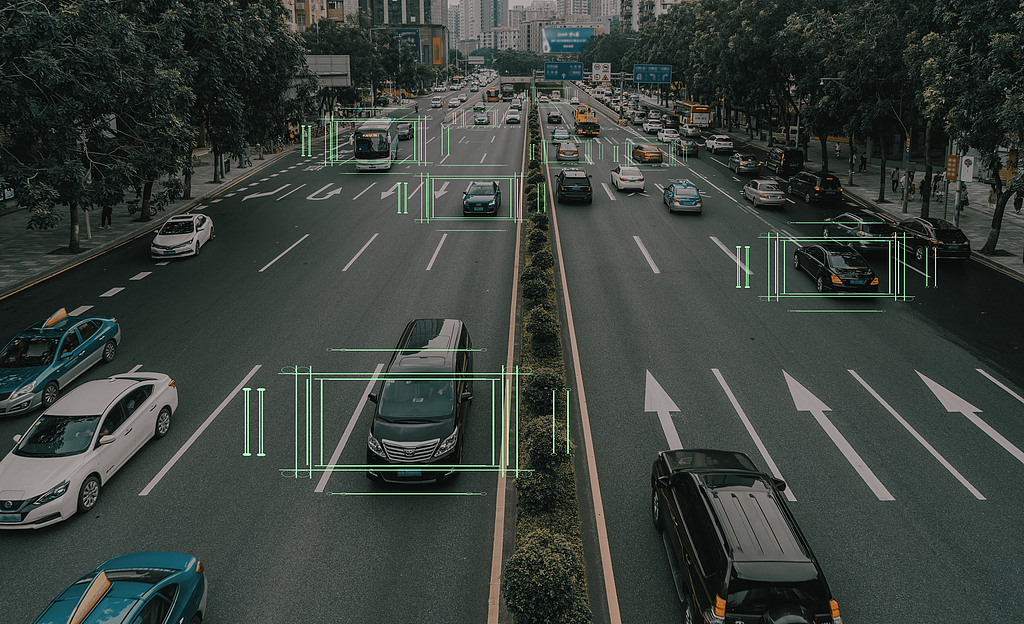 L'intelligence artificielle (IA) apprend grâce au trafic en temps réel. /VCG