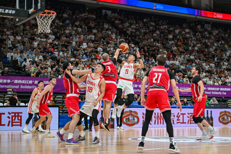 La Chine bat la Géorgie 74-63 à la Coupe internationale de solidarité