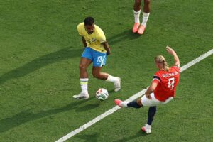 Le doublé de Haaland propulse la Norvège devant le Brésil en quarts de finale de la Coupe du monde