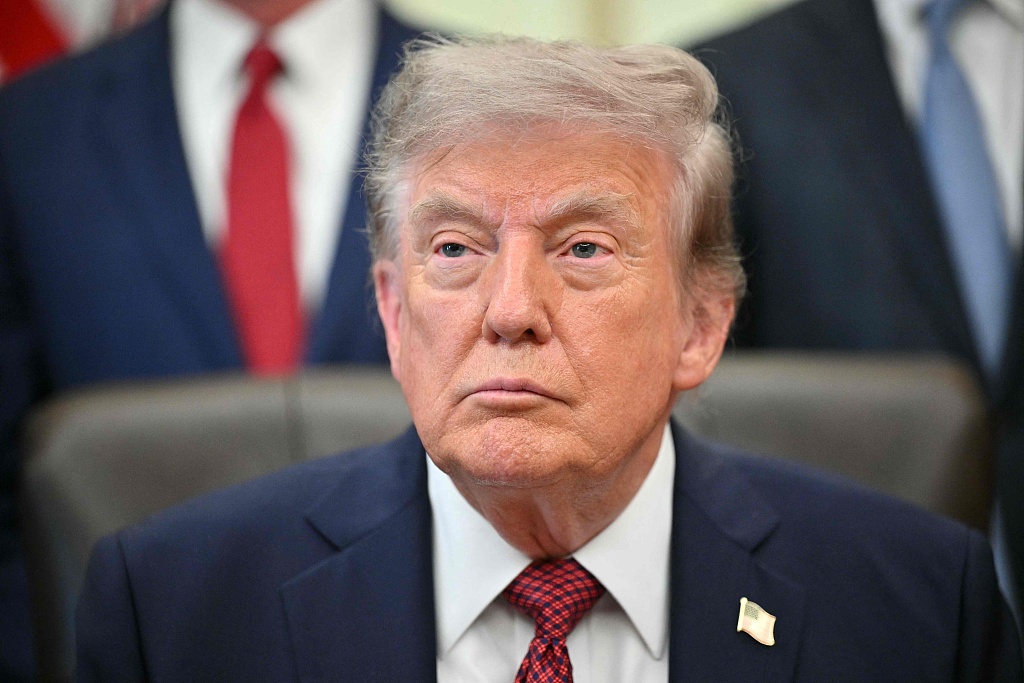 Le président américain Donald Trump est vu dans le bureau ovale de la Maison Blanche à Washington, DC, le 24 juillet 2026. /VCG