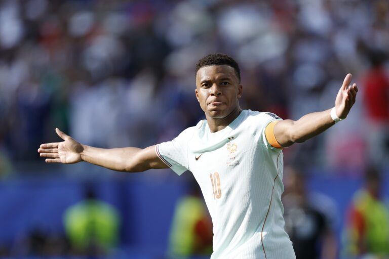 Le Français Kylian Mbappe célèbre lors du quart de finale de la Coupe du Monde de la FIFA 2026 entre la France et le Maroc au Boston Stadium de Foxborough, Massachusetts, États-Unis, le 9 juillet 2026. /VCG