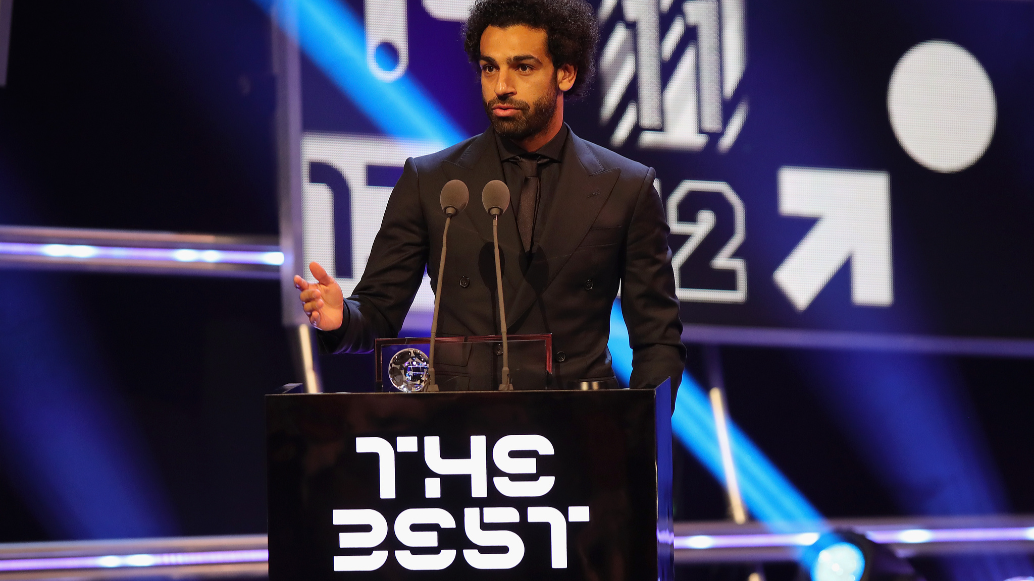 L'Égyptien Mohamed Salah reçoit le Prix Puskas de la FIFA lors des The Best FIFA Football Awards au Royal Festival Hall de Londres, en Angleterre, le 24 septembre 2018. /CFP