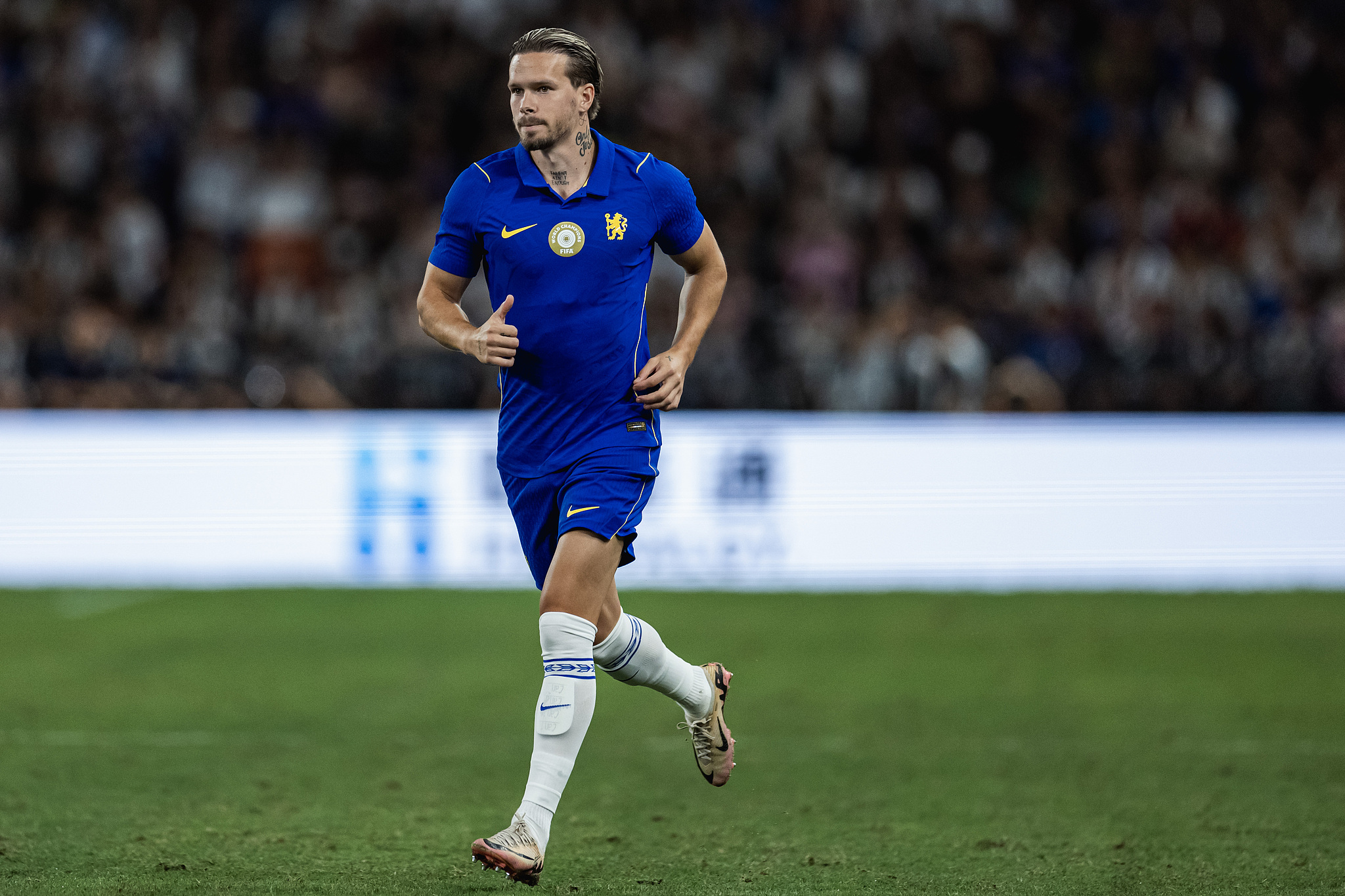 Mykhailo Mudryk de Chelsea en action lors d'un match amical de pré-saison contre la Juventus au Hong Kong Football Festival dans la RAS de Hong Kong, le 5 août 2026. /VCG