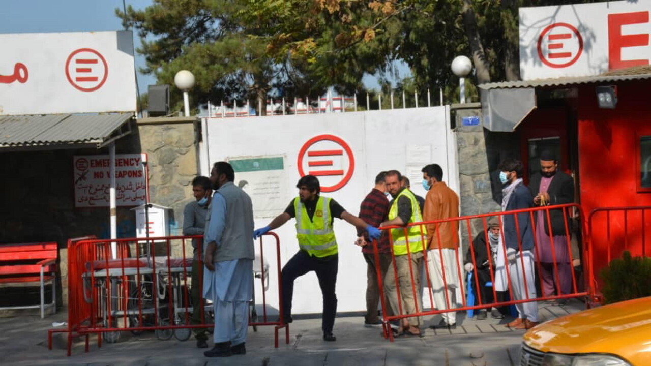 Emergency, '35 children injured by school explosion in Kabul received'