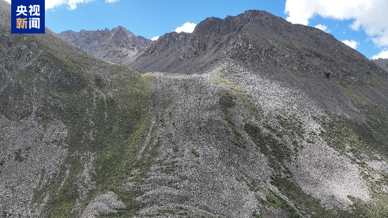 Glacier rocheux dans le comté de Jiali, ville de Nagqu, région autonome de Xizang, Chine. /CMG
