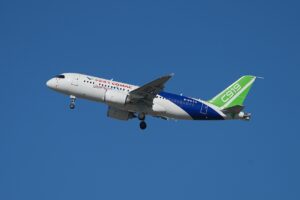 La variante chinoise à haute altitude du C919 effectue son vol inaugural