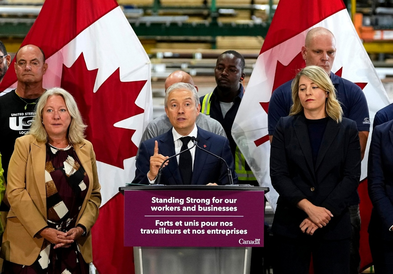 Le ministre canadien des Finances, François-Philippe Champagne, s'exprime lors d'une conférence de presse sur la réponse d'Ottawa aux tarifs américains à Ottawa, Canada, le 25 août 2026. /VCG