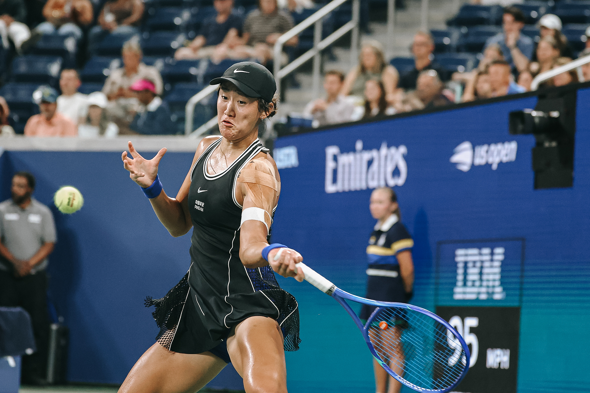 Le Chinois Wang Xiyu au premier tour contre la Polonaise Iga Swiatek à l'US Open dans le Queens, New York, États-Unis, le 31 août 2026. /VCG