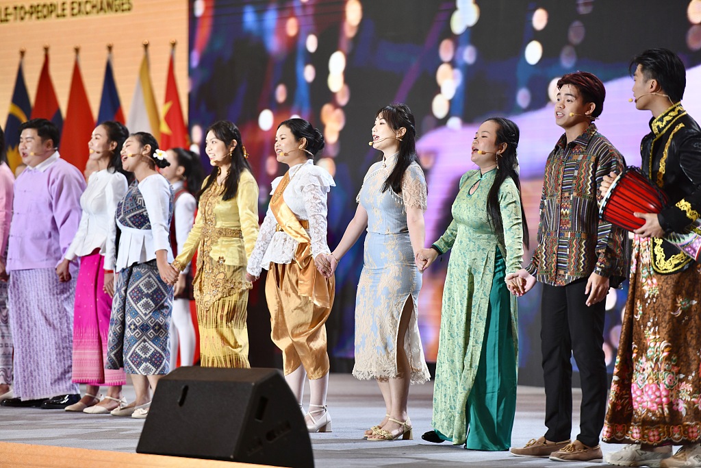 Le lancement de l'Année des échanges entre les peuples ASEAN-Chine a lieu à Fuzhou, dans la province du Fujian (sud-est de la Chine), le 2 février 2024. /VCG