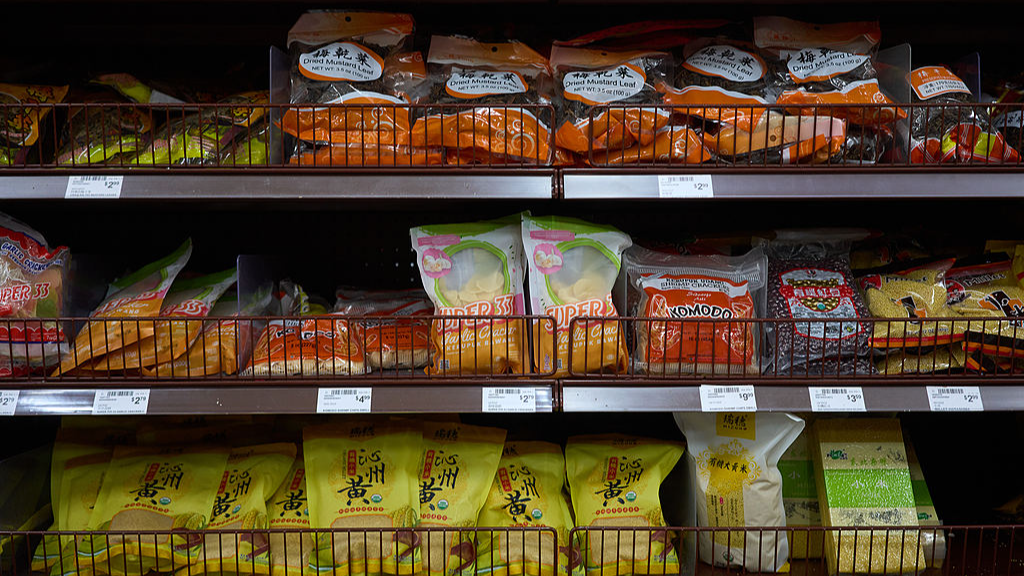 Des produits importés de Chine sont exposés à la vente sur un marché de Los Angeles, Californie, États-Unis, le 8 avril 2026. /VCG