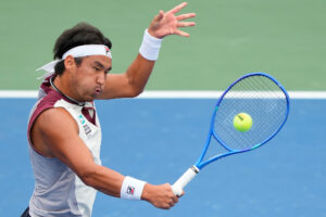 Buyunchaokete étourdit Jodar alors que Wu Yibing atteint le troisième tour de l&rsquo;US Open