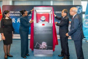 La Chine fait don d&rsquo;un échantillon de la face cachée de la Lune à l&rsquo;ONU