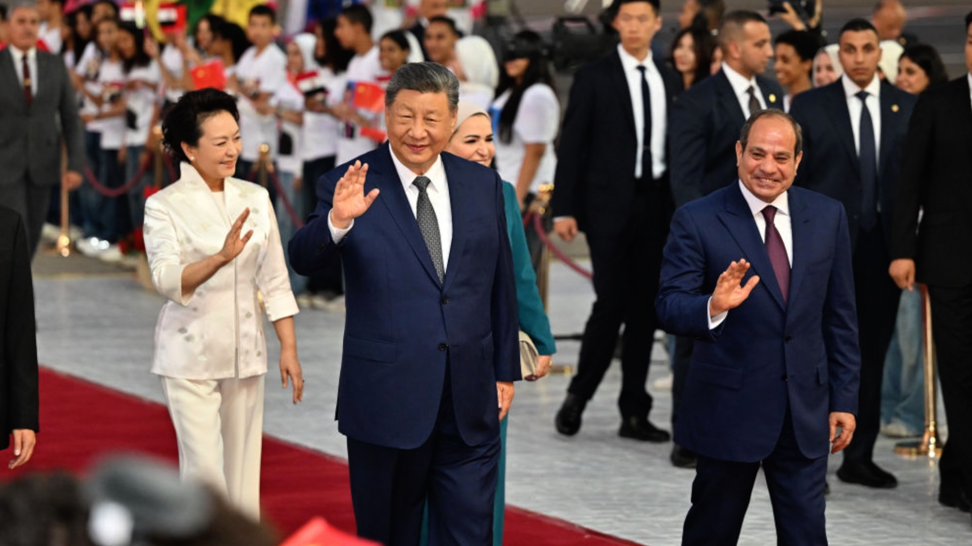 Le président Xi Jinping arrive au Caire pour une visite d'État en Égypte