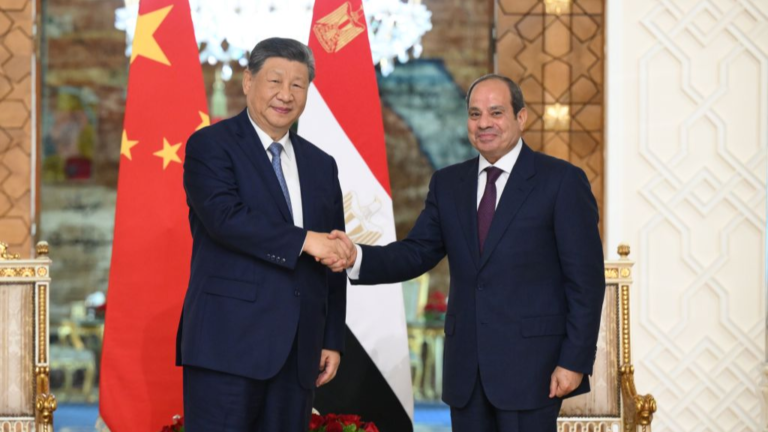 Le président chinois Xi Jinping s'entretient avec le président égyptien Abdel Fattah El-Sisi au Caire, en Égypte, le 2 septembre 2026. /Xinhua