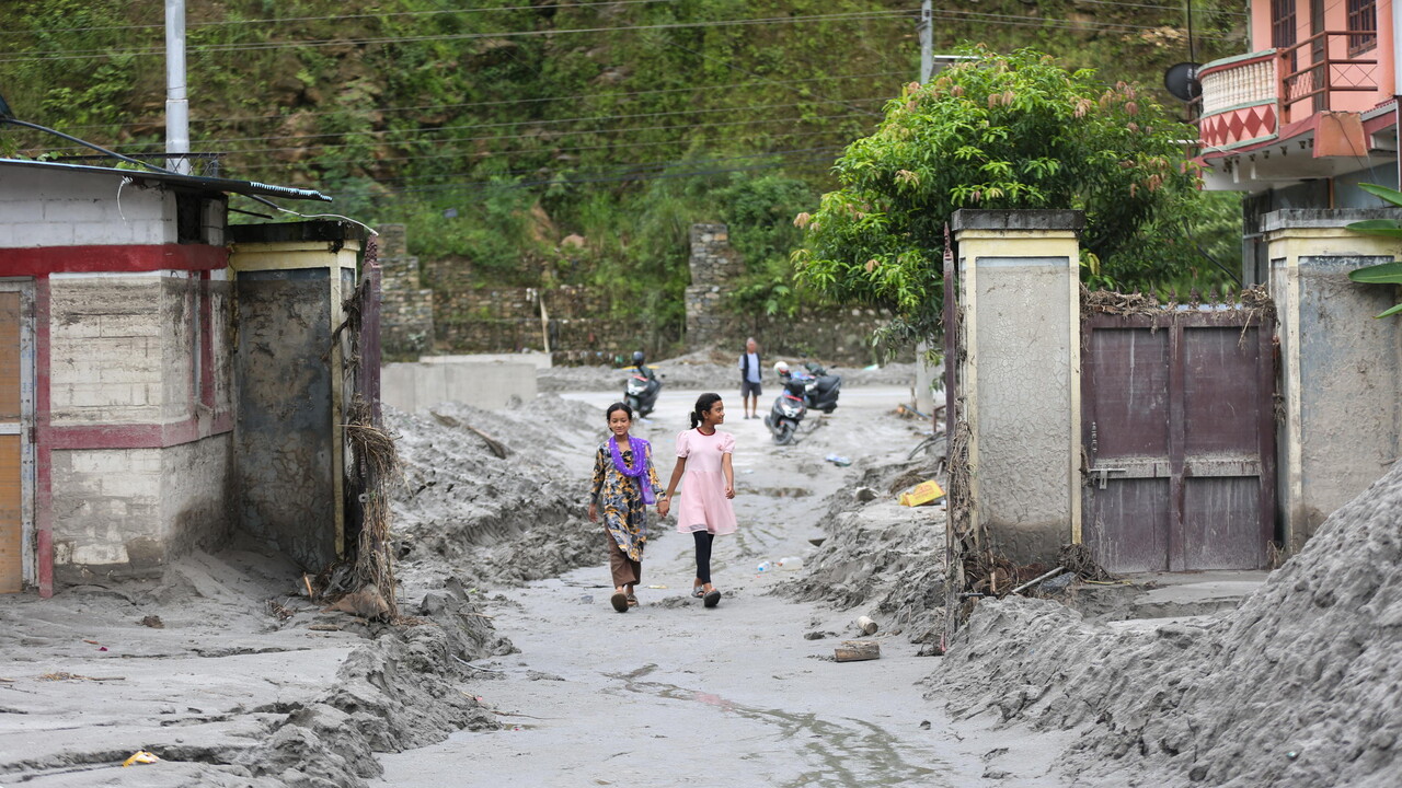 Save the Children, psychological distress among child survivors is growing in Nepal
