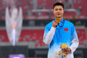Su Wen bat le record du triple saut vieux de 36 ans pour sa première médaille d&rsquo;or aux Jeux asiatiques