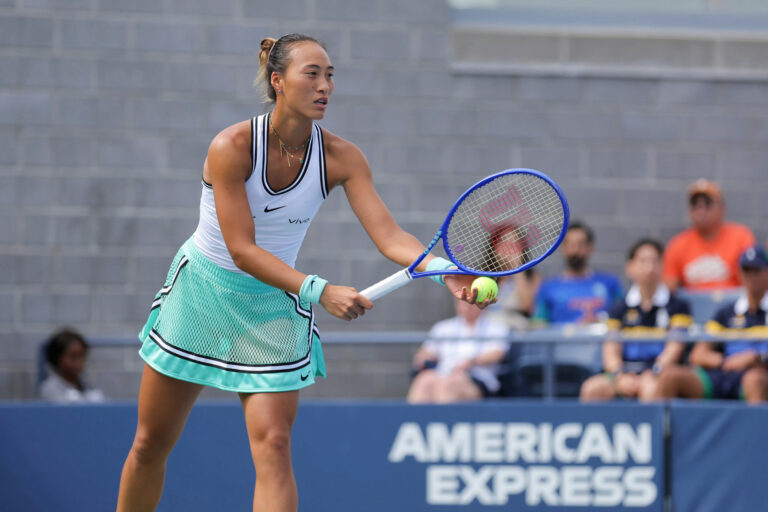 La Chinoise Zheng Qinwen au premier tour du simple féminin contre la Russe Kristina Liutova à l'US Open dans le Queens, New York, États-Unis, le 31 août 2026. /US Open