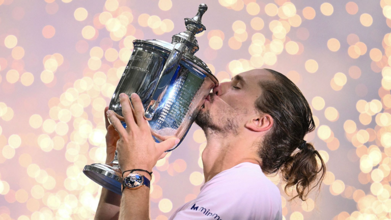L'Allemand Alexander Zverev embrasse le trophée après avoir battu Ben Shelton des États-Unis lors du match de tennis final masculin le quinzième jour de l'US Open au centre national de tennis de l'USTA Billie Jean King à New York, États-Unis, le 13 septembre 2026. /VCG