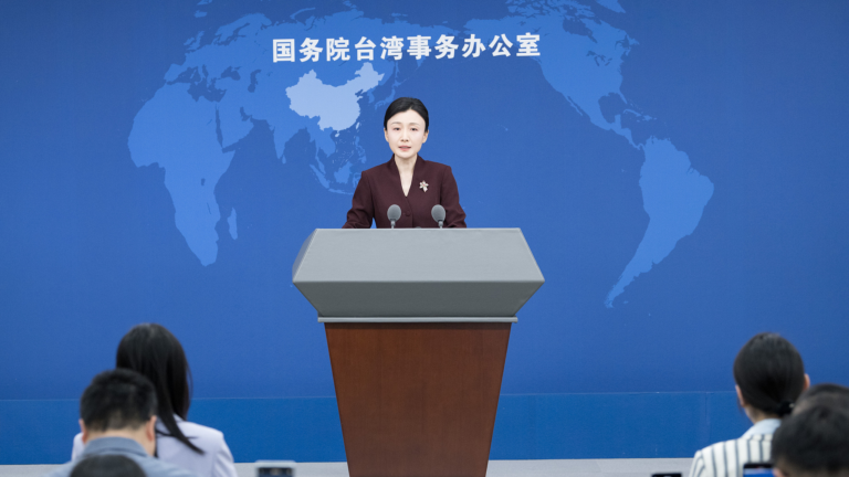 Une photo d'archive de Zhang Han, porte-parole du Bureau des affaires de Taiwan du Conseil des Affaires d'État. /VCG