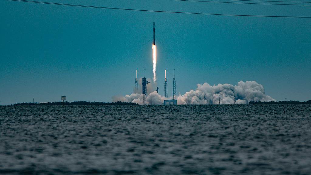 Une fusée Falcon 9 décolle de Cap Canaveral, en Floride, aux États-Unis, le 1er octobre 2026. /VCG