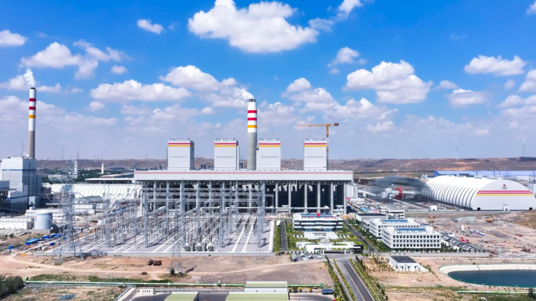 La centrale électrique de Zhongwei, dans la région autonome du Ningxia Hui, dans le nord-ouest de la Chine. /CMG