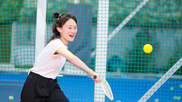 Le pickleball prend de l'ampleur en Chine alors que la participation et les événements augmentent
