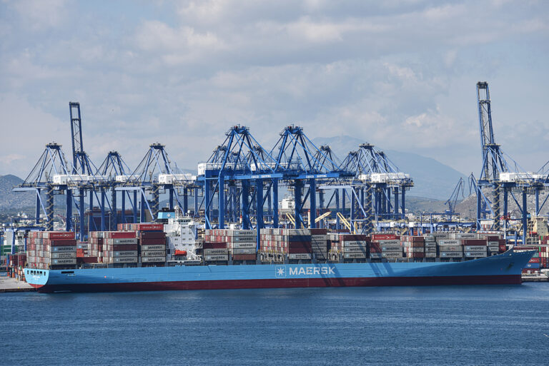 Une vue du terminal à conteneurs appartenant à COSCO au Pirée, en Grèce, le 10 avril 2025. /VCG