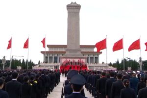 Xi Jinping rend hommage aux héros nationaux à l&rsquo;occasion de la Journée des martyrs